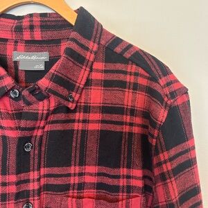 Eddie Bauer Black and Red Plaid Flannel Shirt Men’s XL